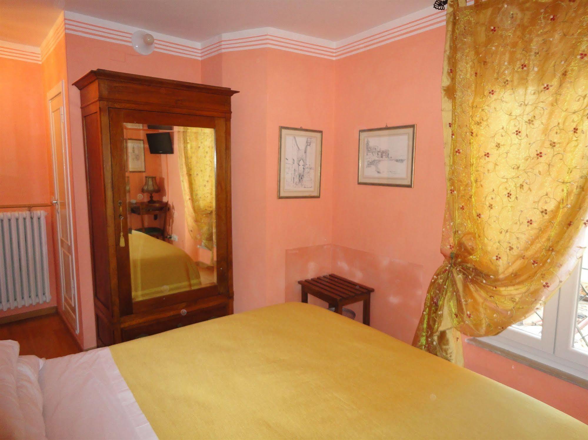 Hotel Morlacchi Περούτζια Εξωτερικό φωτογραφία